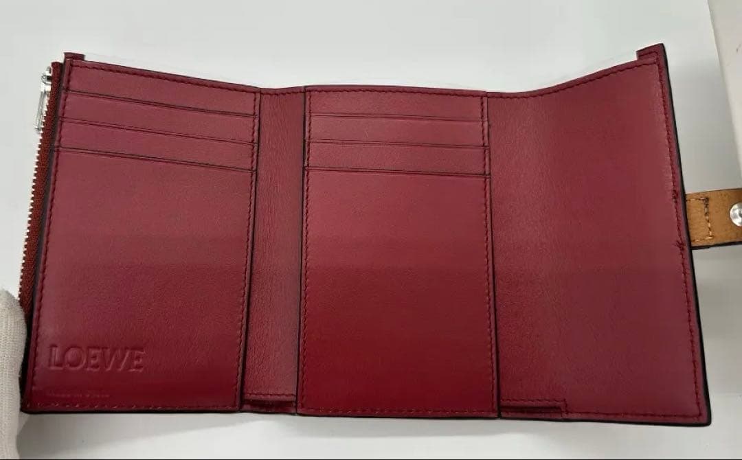 新品未使用 LOEWE グレイン カーフレザー バーティカル ウォレット