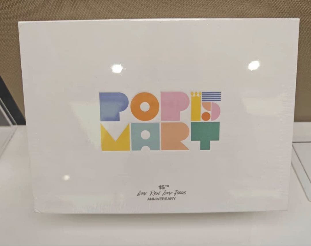 POPMART SKULLPANDA ぬいぐるみギフトボックス