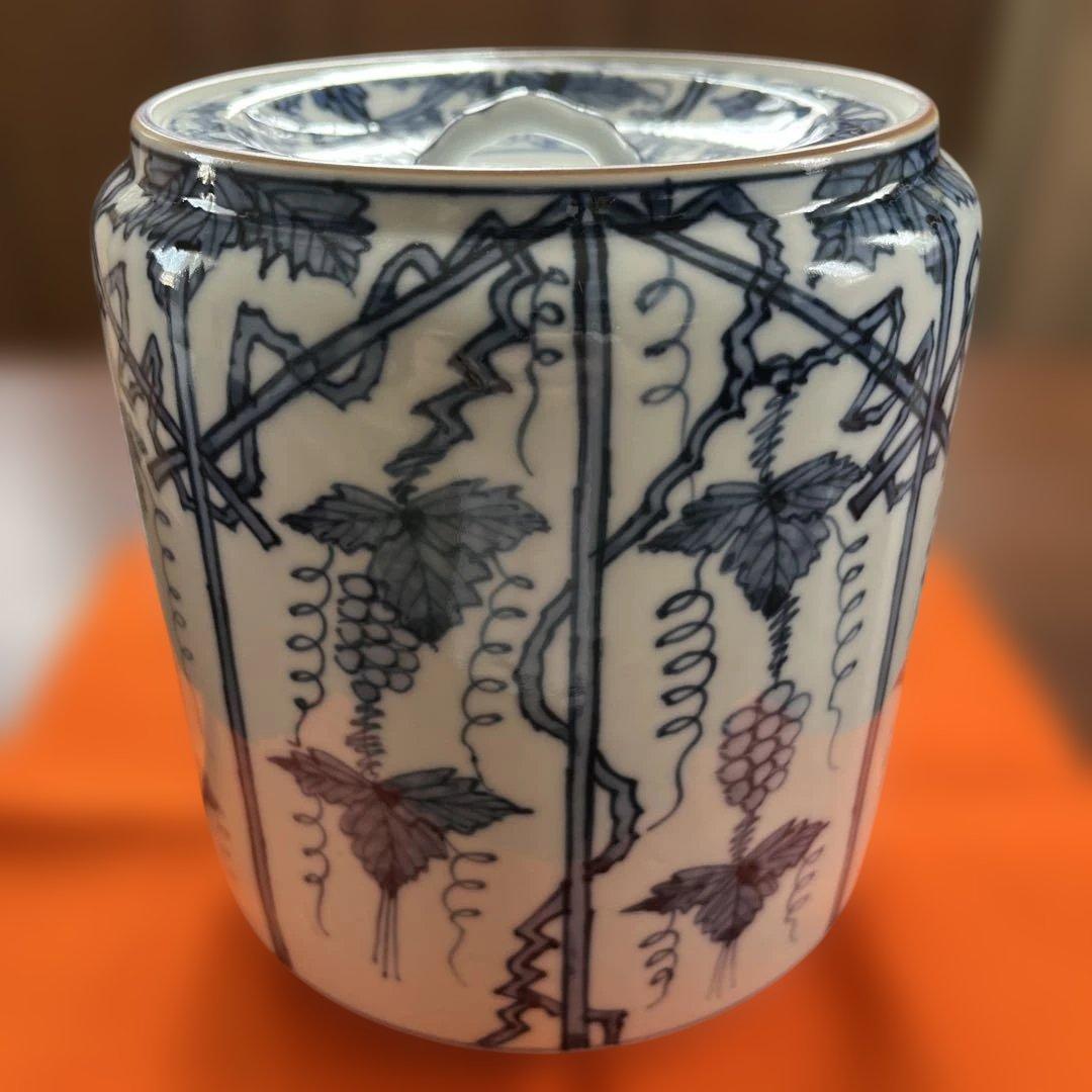 水指　染付葡萄棚