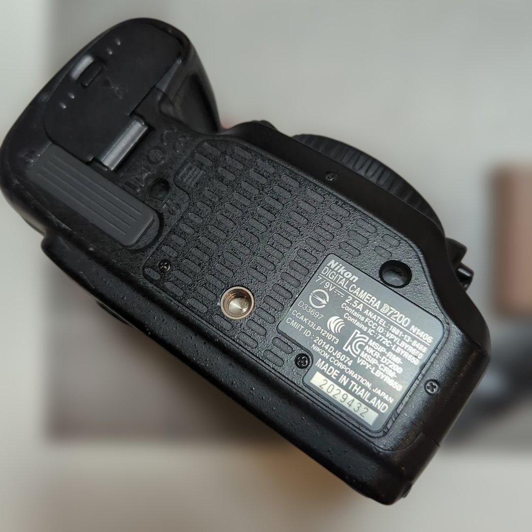 Nikon D7200 デジタル一眼レフカメラ 本体