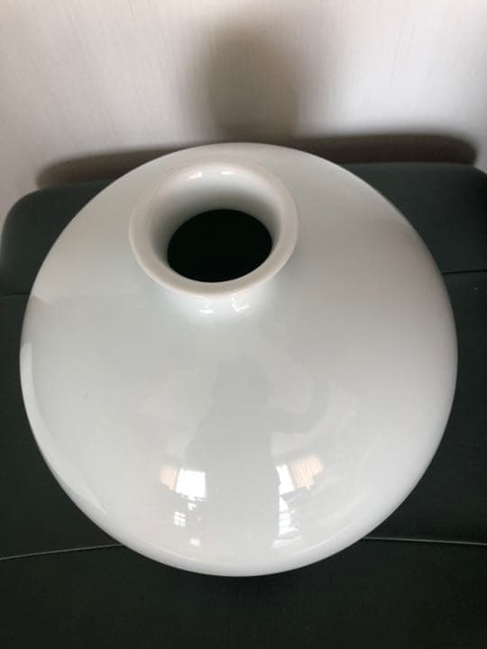 白磁丸型　壺　人間国宝　井上萬二作