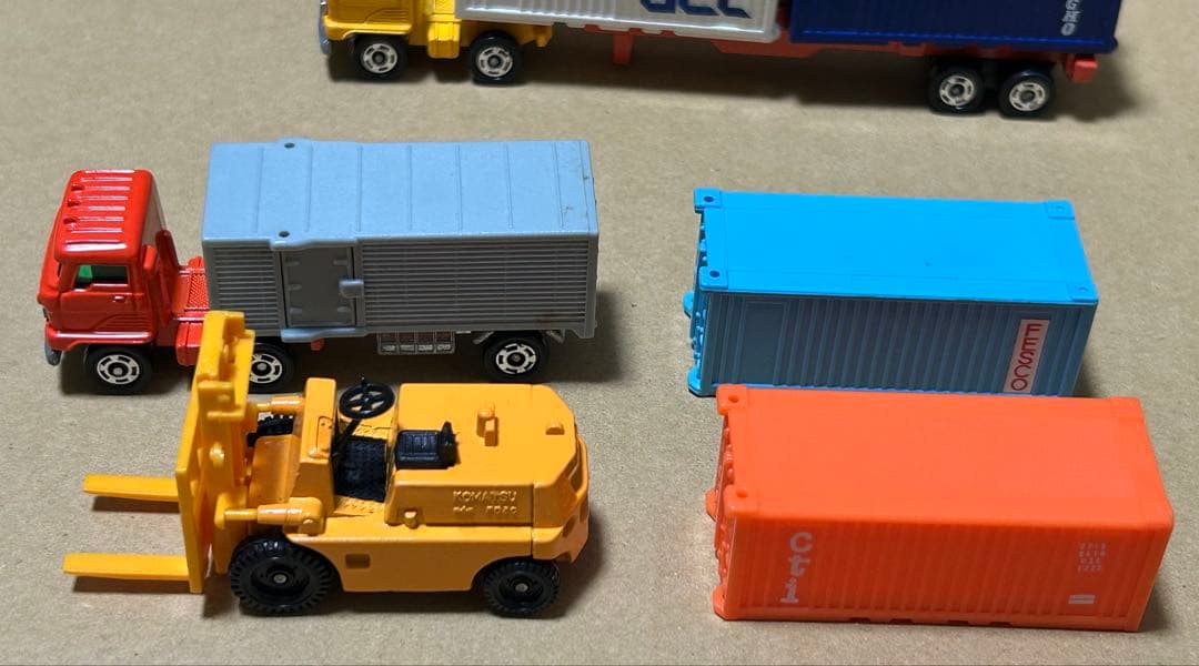 日本製 トミカ ギフトセット コンテナセット