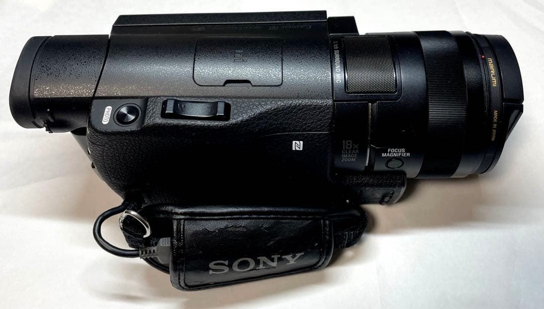 描写力に安心感・安定感!! ソニー 4K ビデオカメラ FDR-AX100