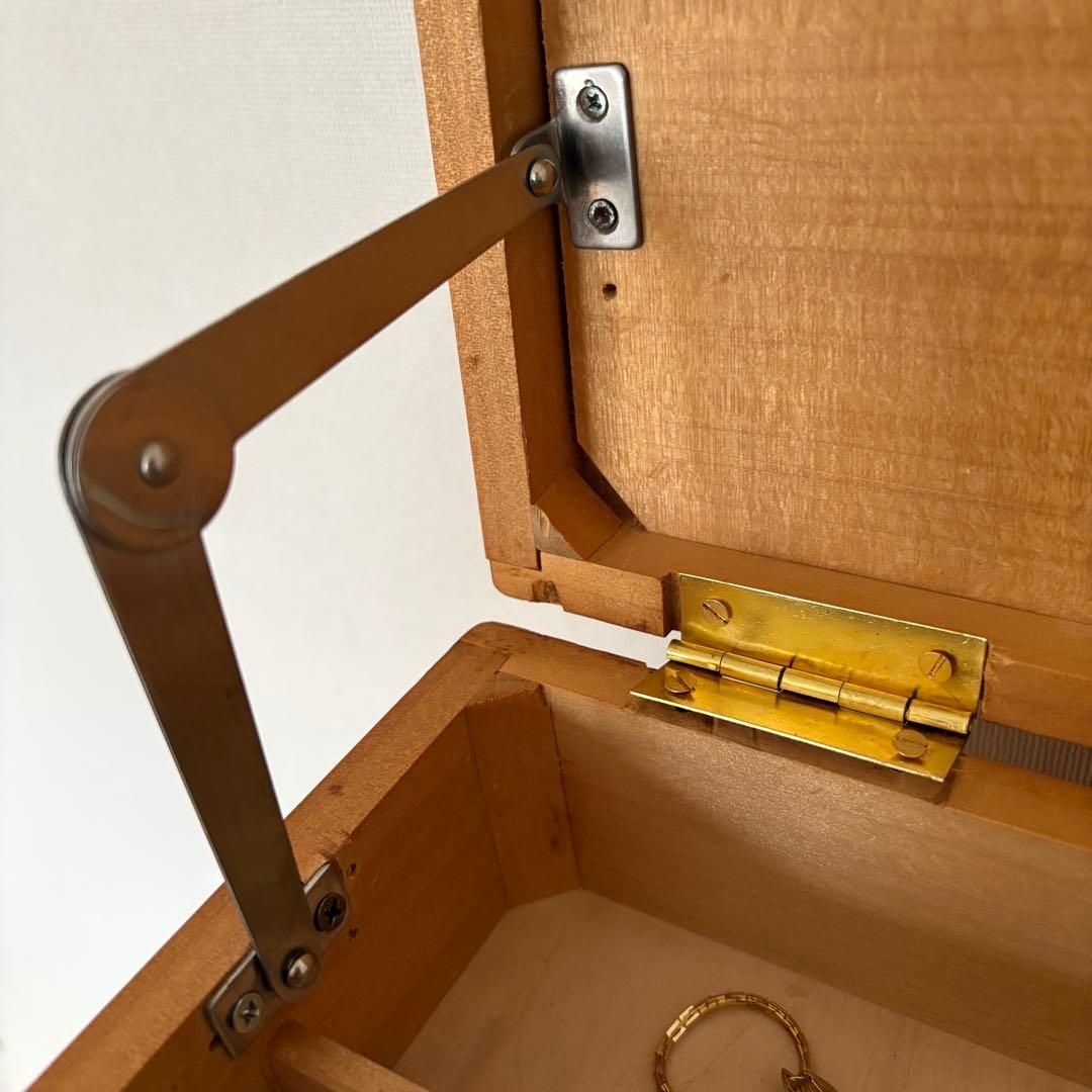 無垢材 × 真鍮 取っ手 ／丁寧な暮らしのための 木製 収納 チェスト