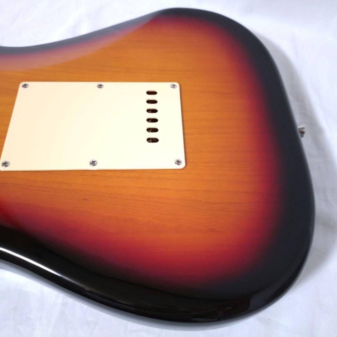 美品　Bacchus　バッカス　BST-1-RSM/M　ストラトキャスタータイプ