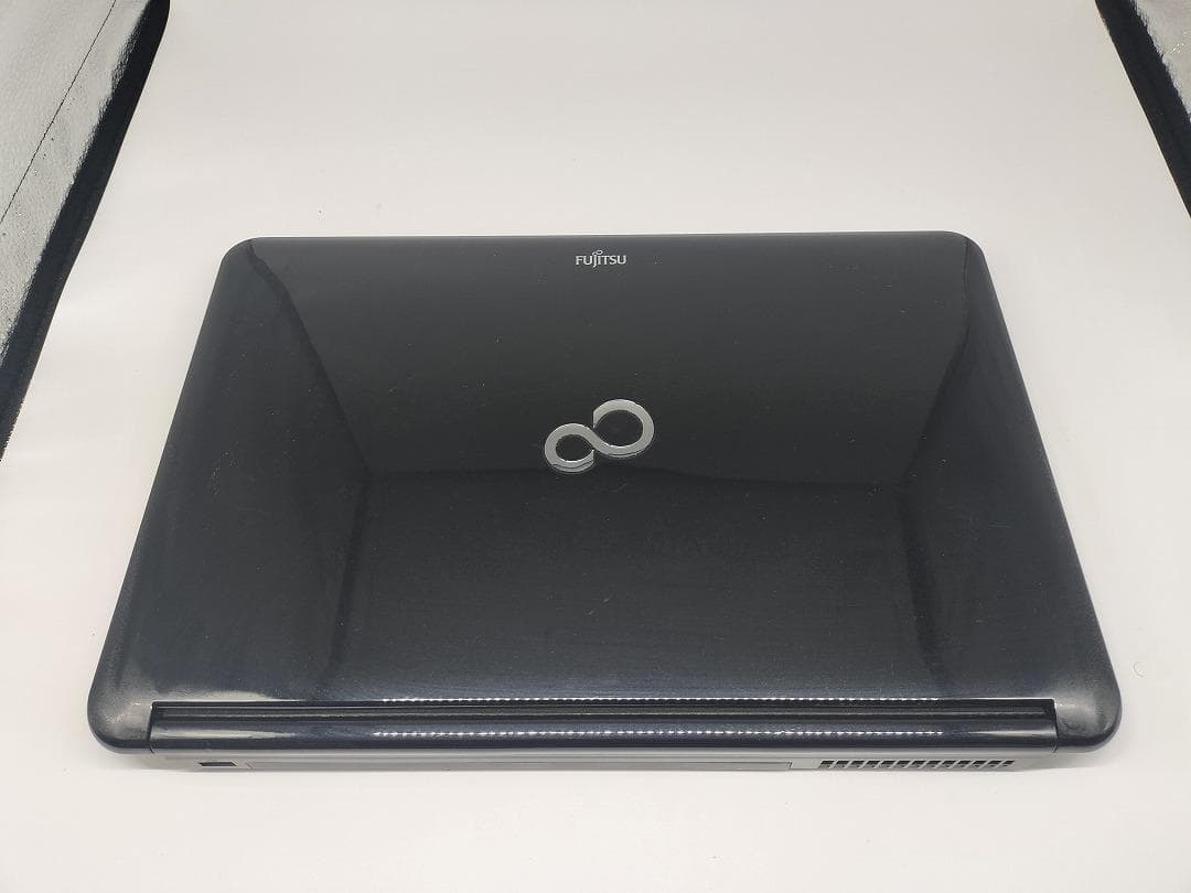 【FUJITSU】爆速 Core i7/新品SSD128GBノートパソコンE6