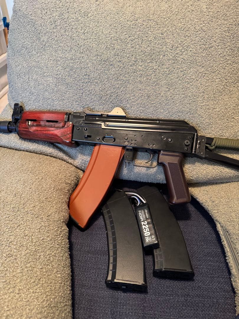 週末値下げ‼️次世代電動ガンAKS-74u 木製ハンドガード 付き