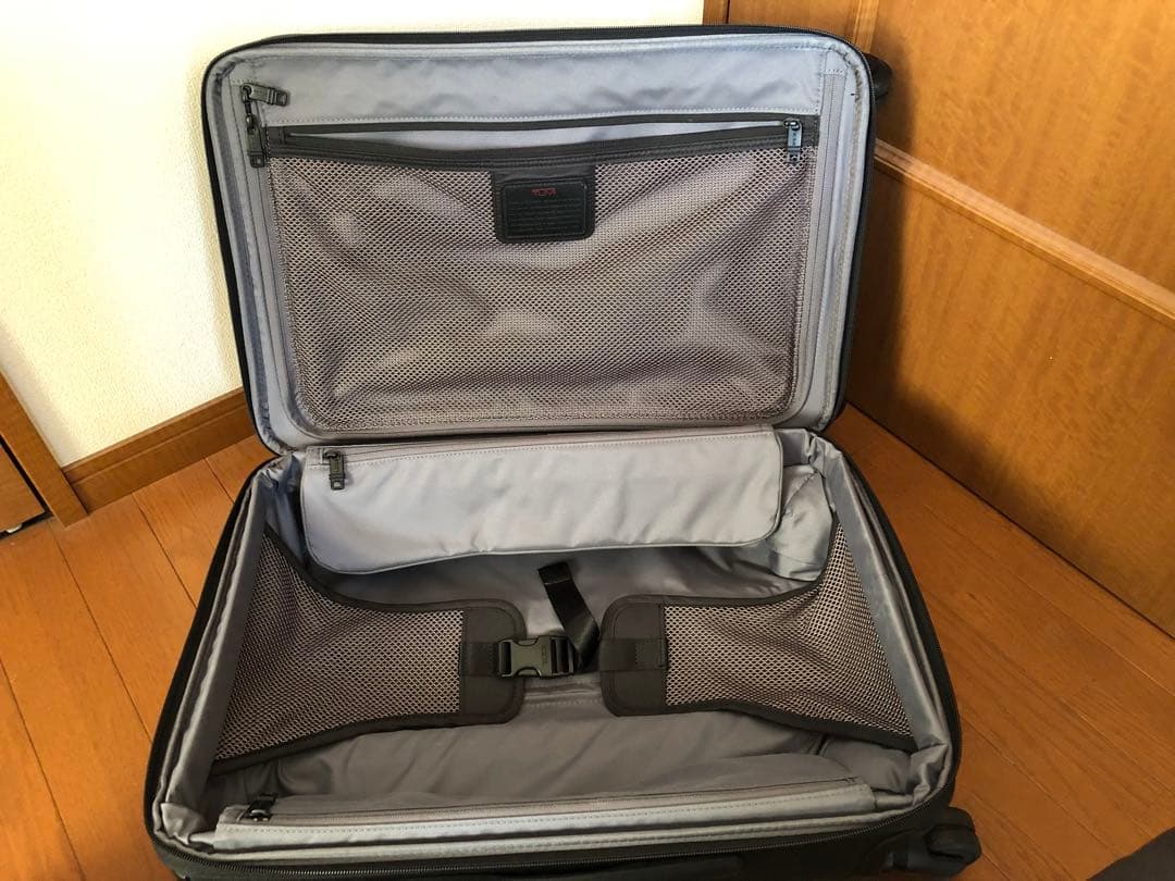 【美品】TUMI トゥミキャリーケース22616D2 ALPH2 4ウィール