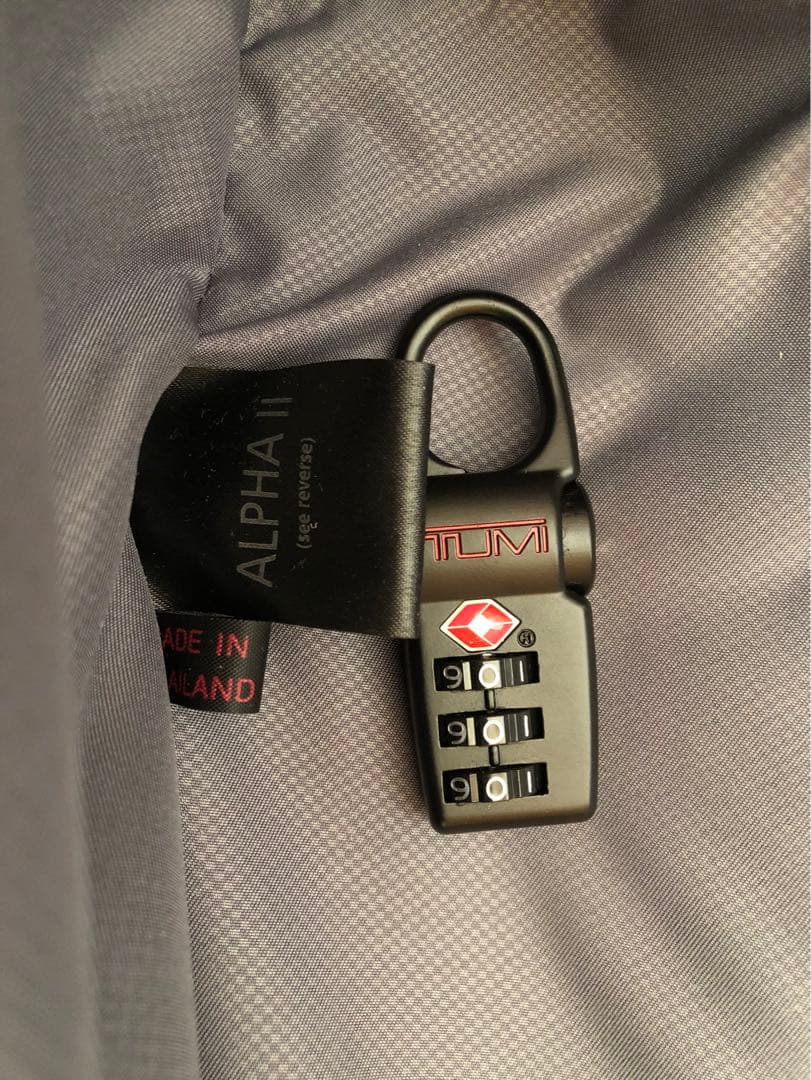 【美品】TUMI トゥミキャリーケース22616D2 ALPH2 4ウィール