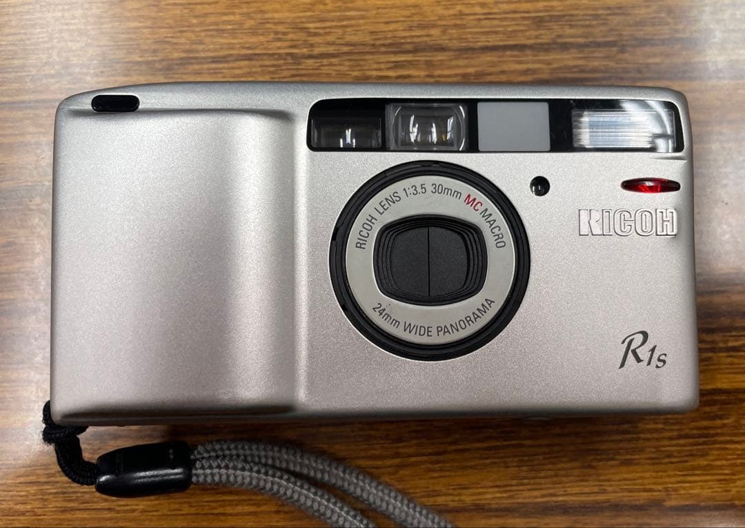 【動作品】RICOH R1s フィルムカメラ ケース付き