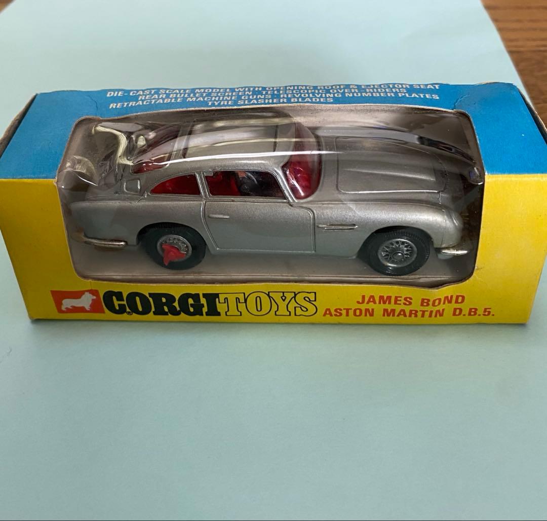 Corgi Toys 007 ジェームズボンド ミニカー アストンマーティン
