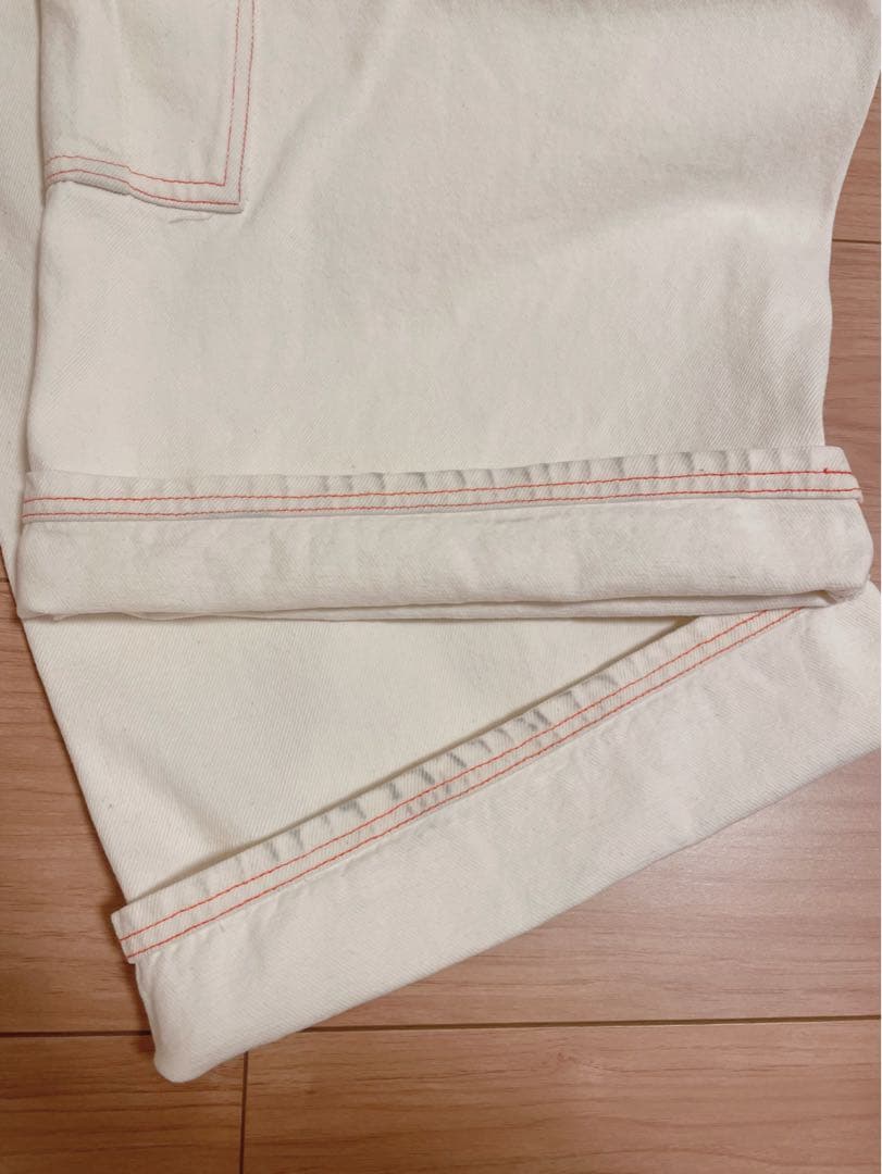 Re. アールイードット 刺繍デニム ホワイト