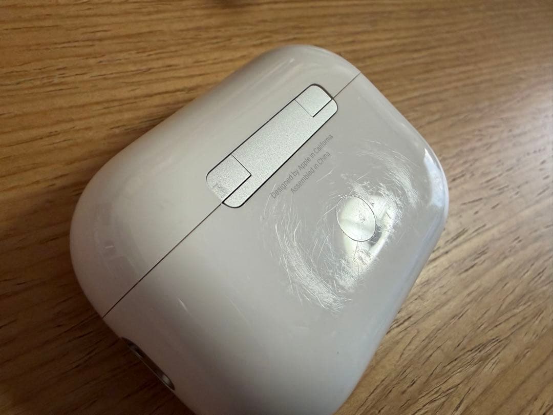 Apple AirPods Pro 2（Lightning端子モデル）