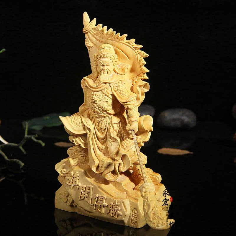 黄楊の木の旗は振り子の黄楊の木の彫刻に勝っています 関二爺関公の家には木の彫