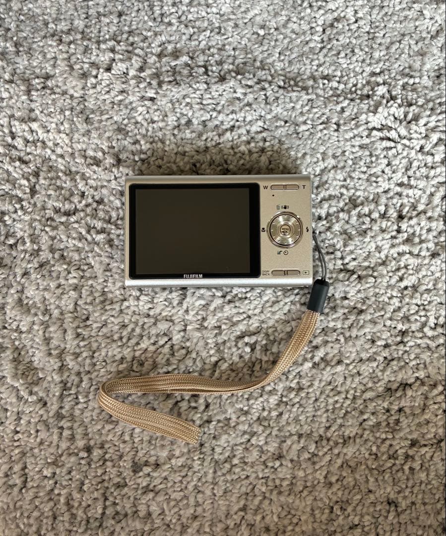 Fujifilm FinePix Z100 コンパクトデジタルカメラ