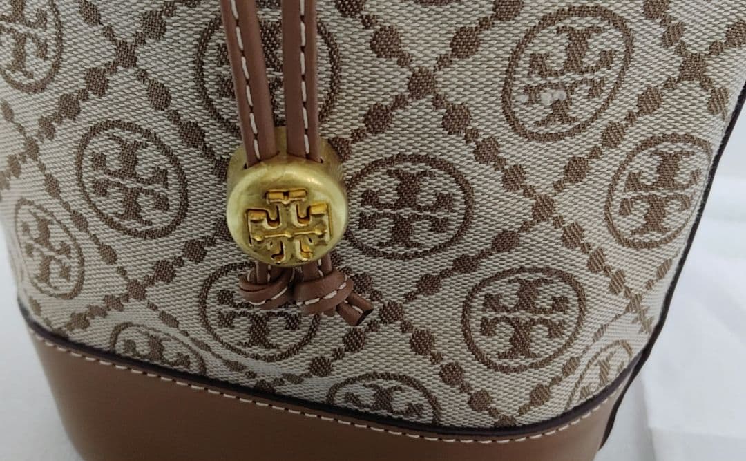 椿様。美品 TORY BURCH ショルダーバッグ Tモノグラム ジャガード