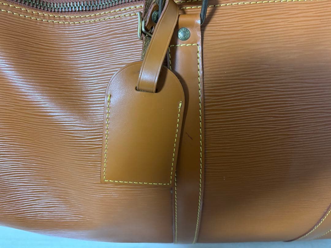 ルイヴィトン　Louis Vuitton エピレザー　ブラウン