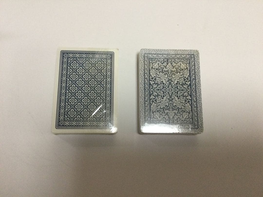 トランプ【ポーカーセット】カードゲーム　「未使用、未開封」送料込み