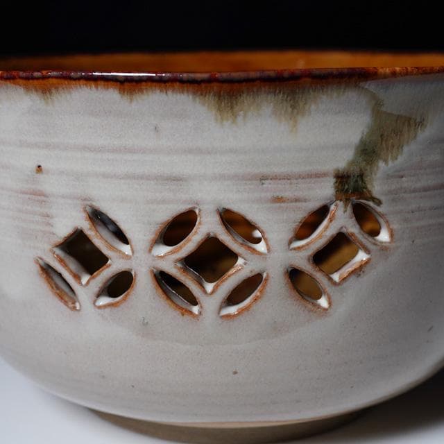 亀井味楽　高取七宝透し菓子鉢　共箱　茶道具　菓子器　掛け分け