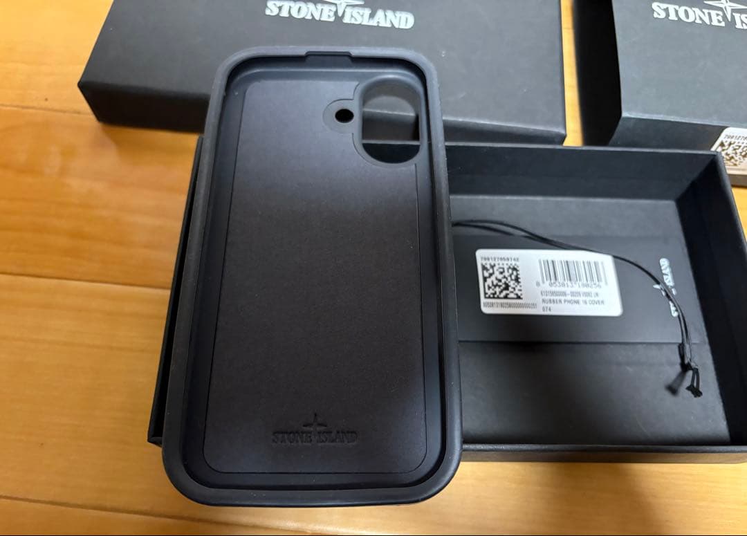 STONE  ブラック iPhone16 ケース