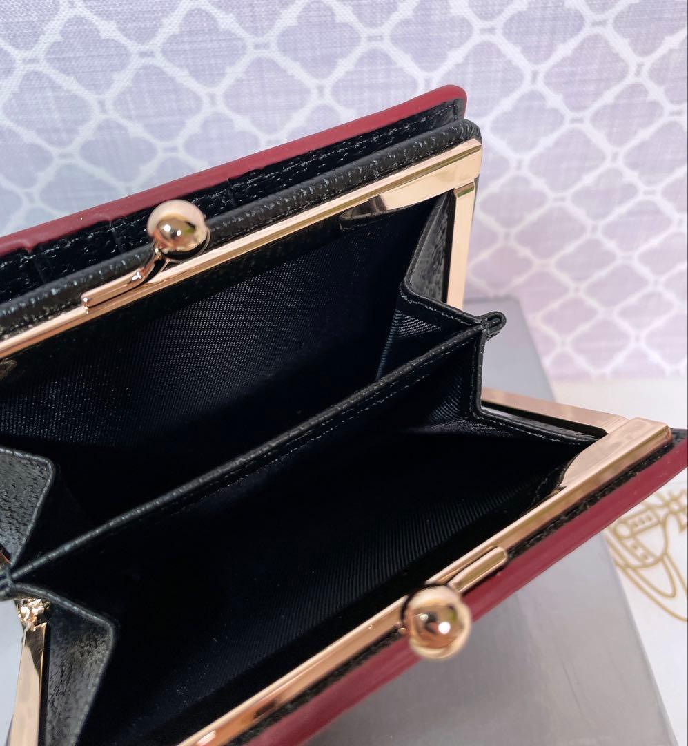 【最新☆ショッパー付】高級感 ヴィヴィアン・ウエストウッド 折財布 黒