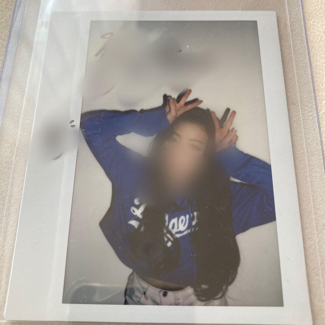 TWICE ジヒョ　直筆サイン　チェキ　twiceland