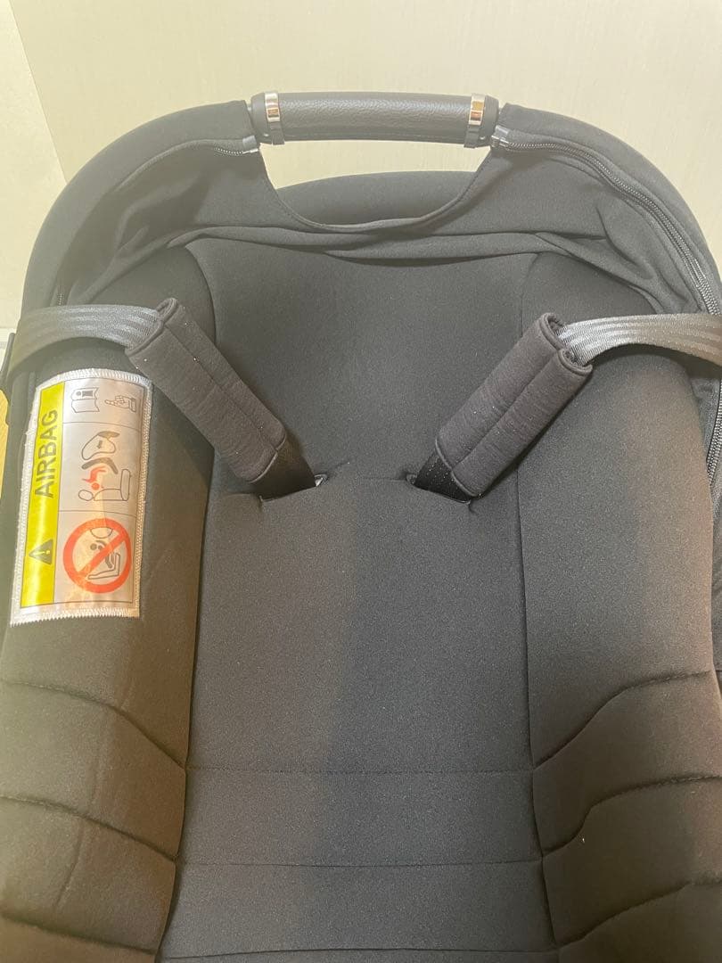 アップリカ チャイルドシート エアキャリーとルーチェ TS アタッチメント付