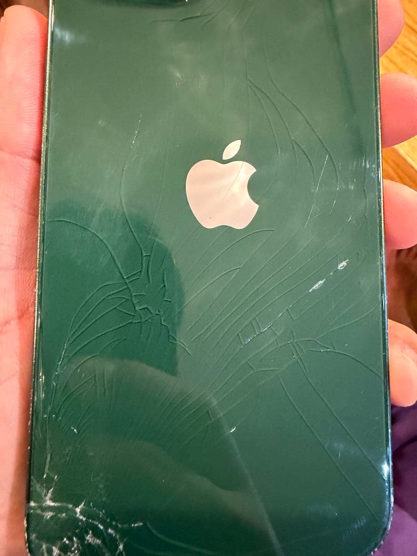 luffy　iPhone13 128GB グリーン