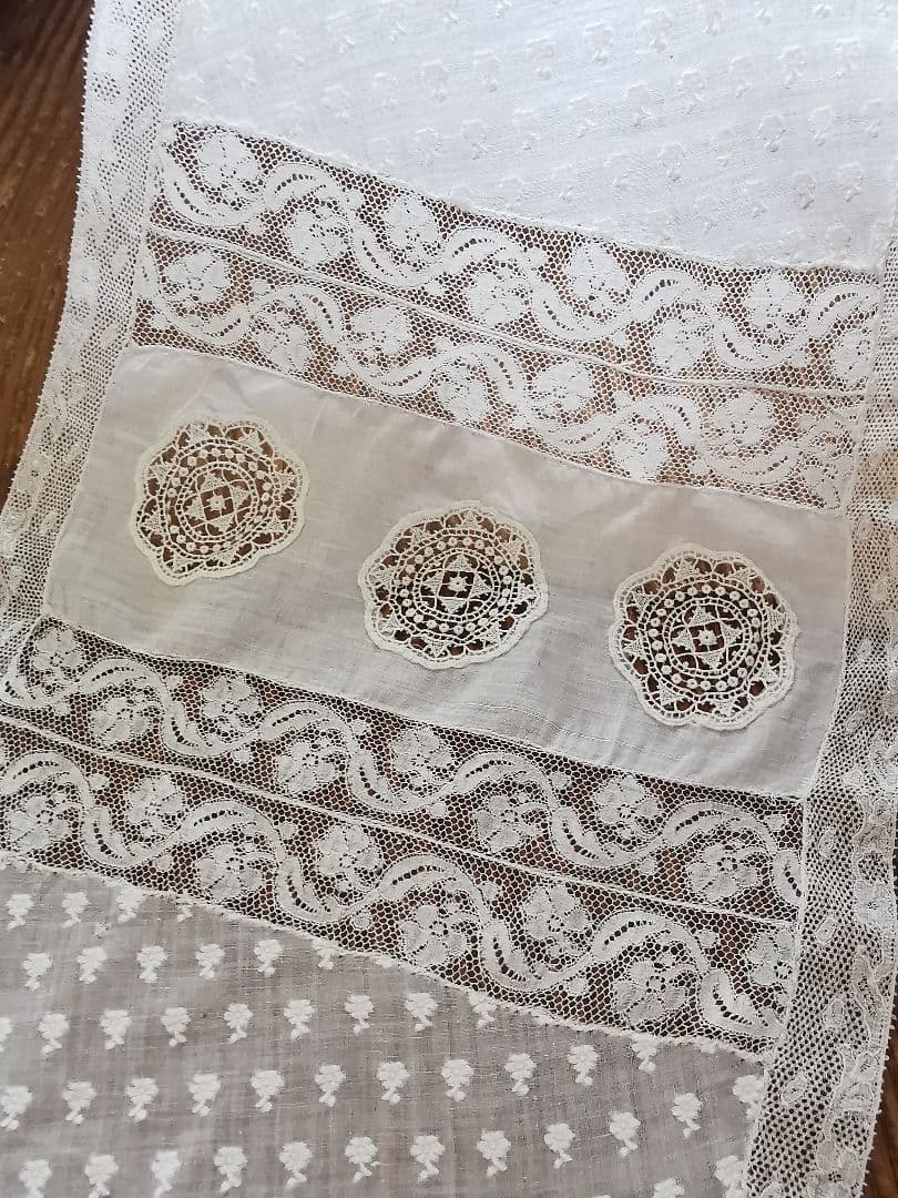 アンティーク フランス 可憐で優美なノルマンディーレース 44㎝オーバルドイリー