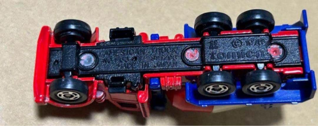 トミカ アメリカン ミキサー車