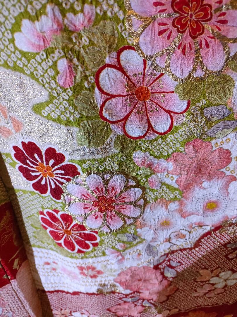 【お手続き中】絞り　疋田絞り　本振袖　古典柄　白系