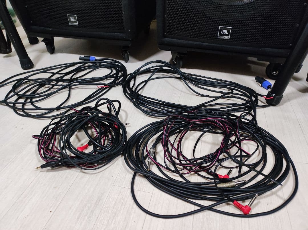 完全なサウンドシステムを販売します。