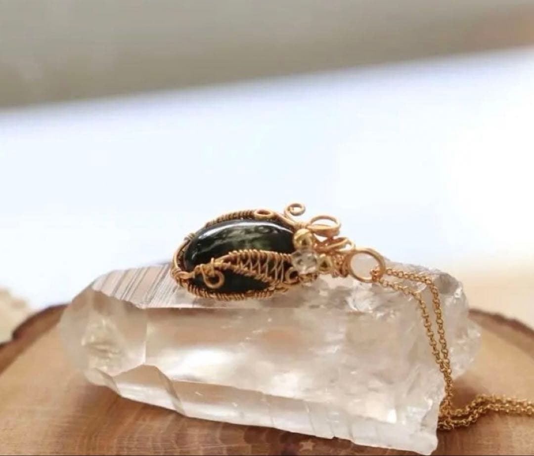 まこページ︎︎⟡アイリスクォーツ/ワイヤージュエリーネックレス︎︎⟡オーダー￼