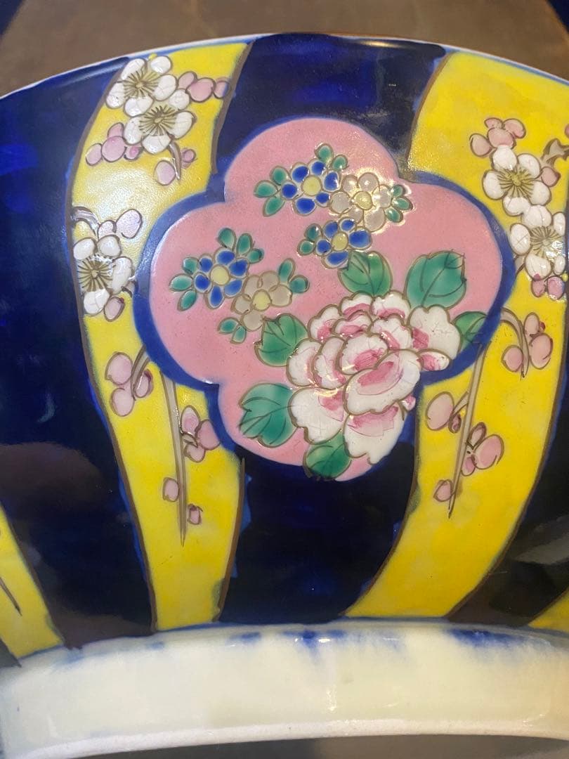 中国美術　色絵　窓絵吉祥紋　大中小　８寸・９寸・1尺　鉢　深鉢　3鉢揃い　木箱