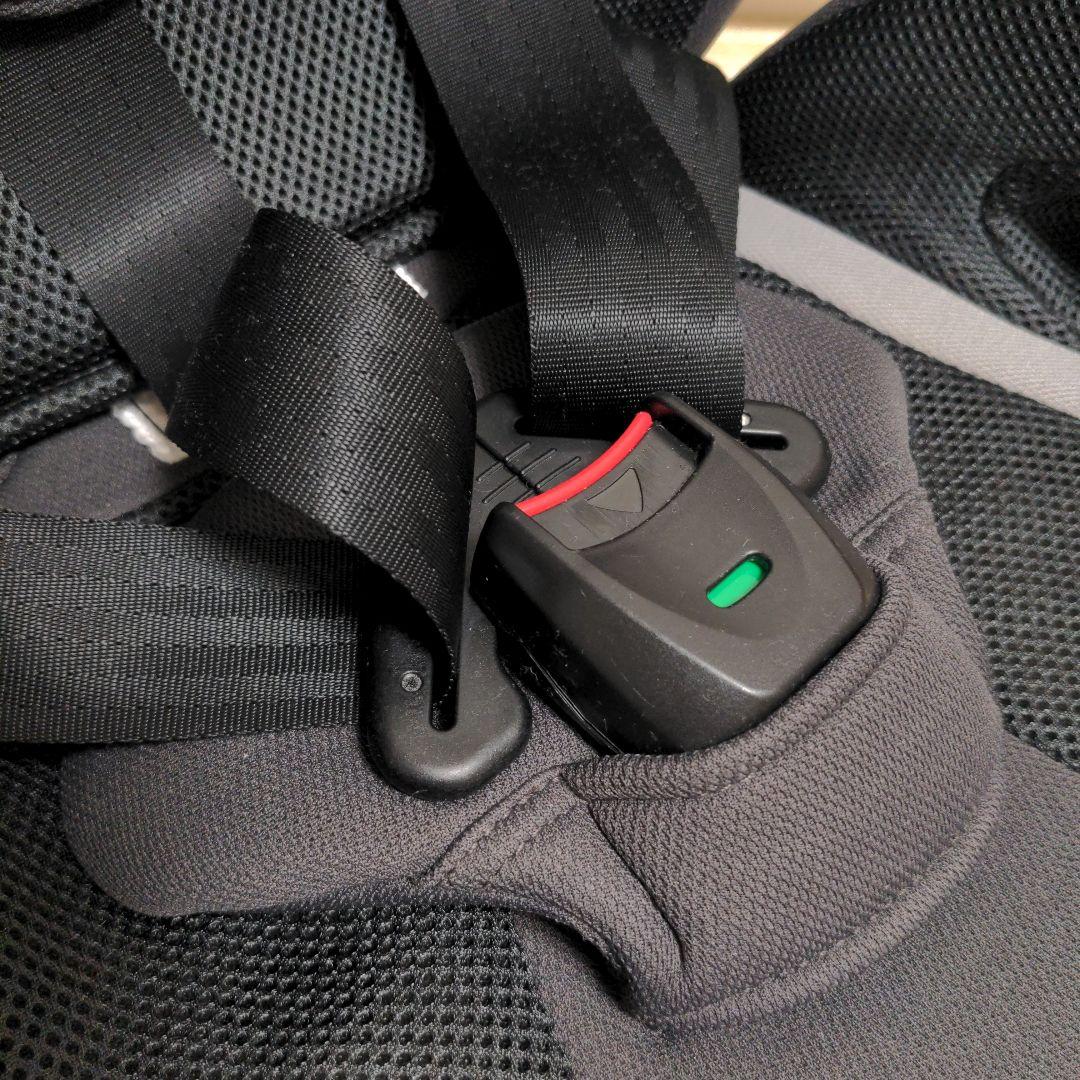 Combi ジョイトリップ エアスルー GH グレー