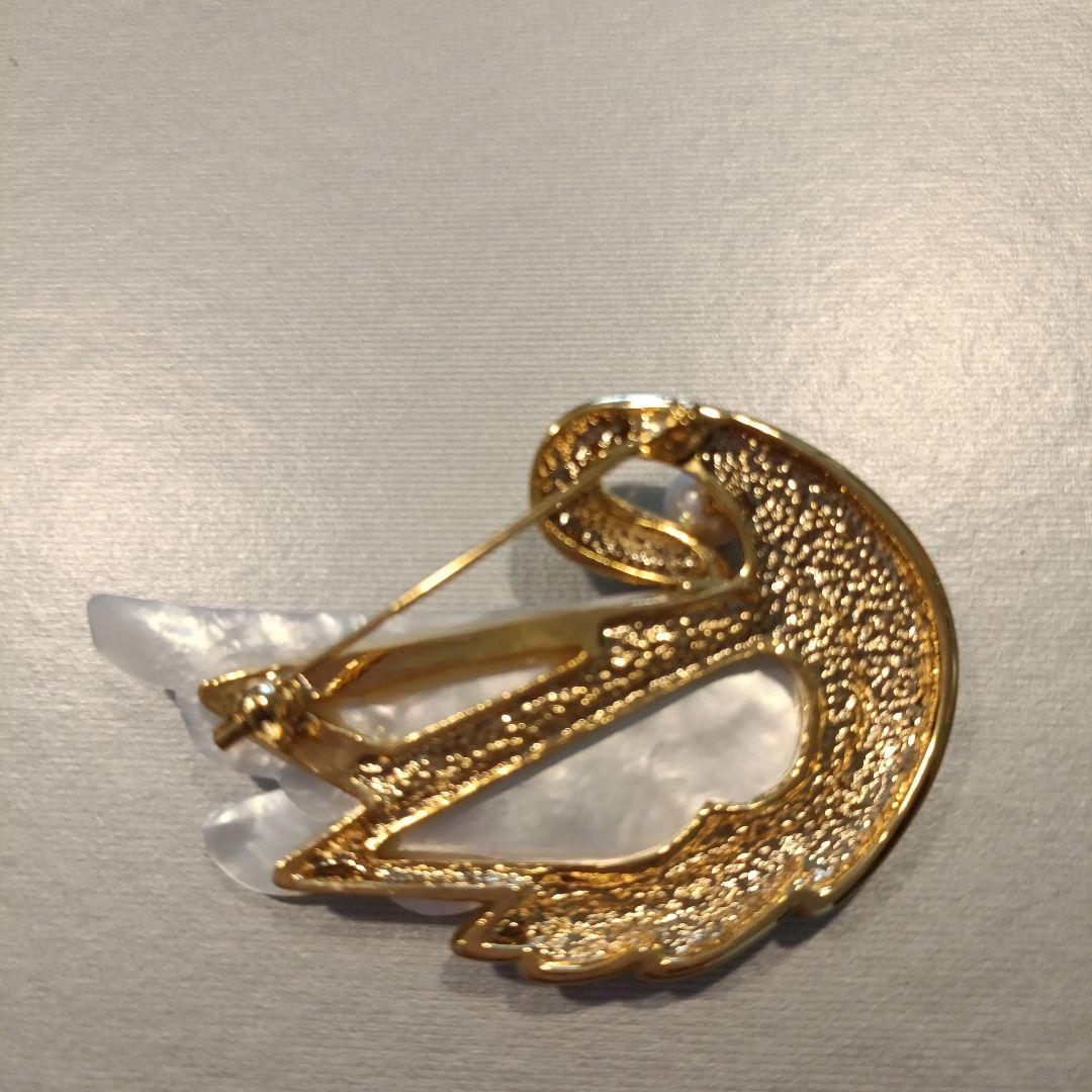 田崎真珠　TASAKI 白鳥デザイン ブローチ 　刻印なし