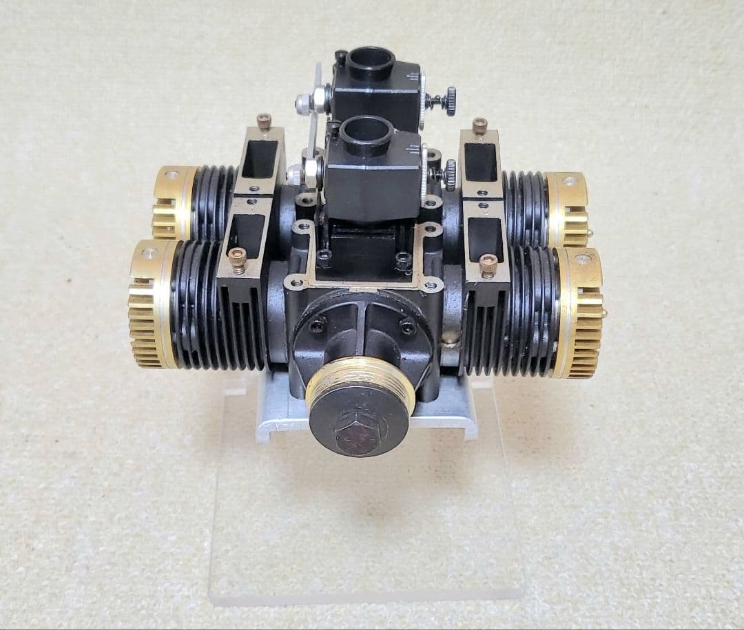 ラジコン ROSS 120 2サイクル4気筒エンジン