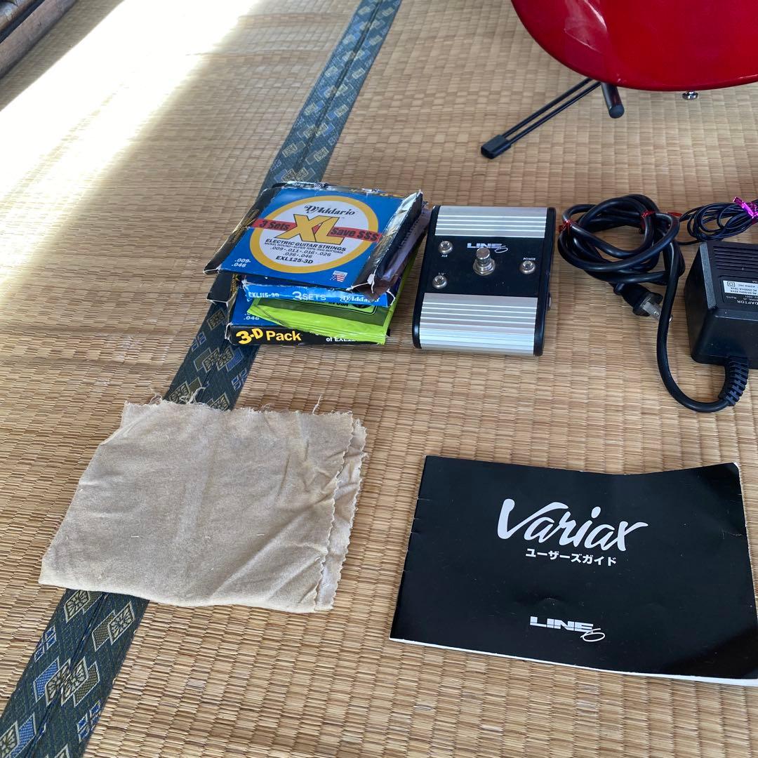 Line 6 Variax エレキギター レッド
