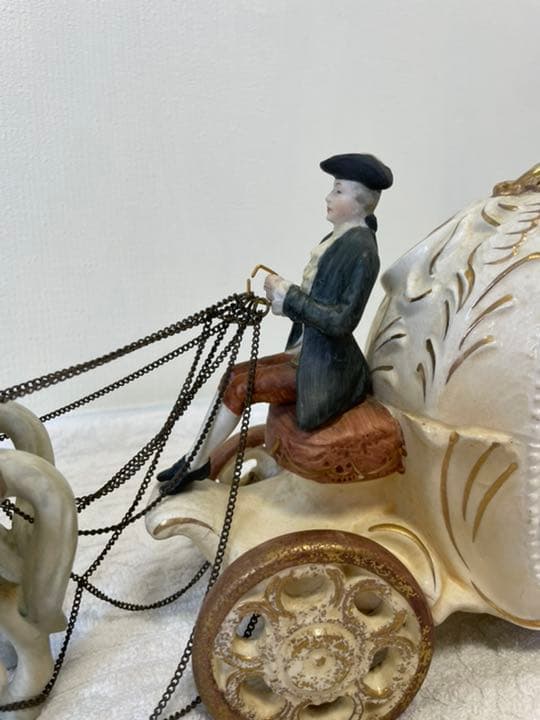 アンティーク　シンデレラ　陶器置物　ライト　オルゴール　中世　馬車　馬　古美術
