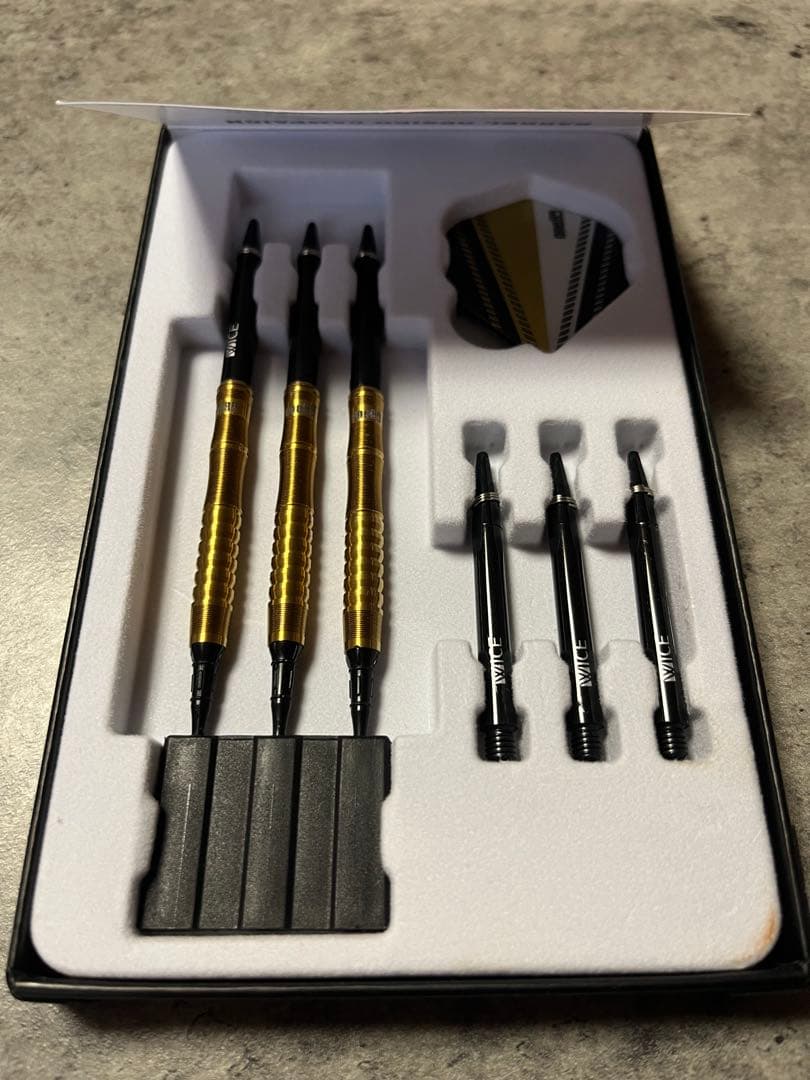 ダーツ One80 Dave Ladley 2BA 20g