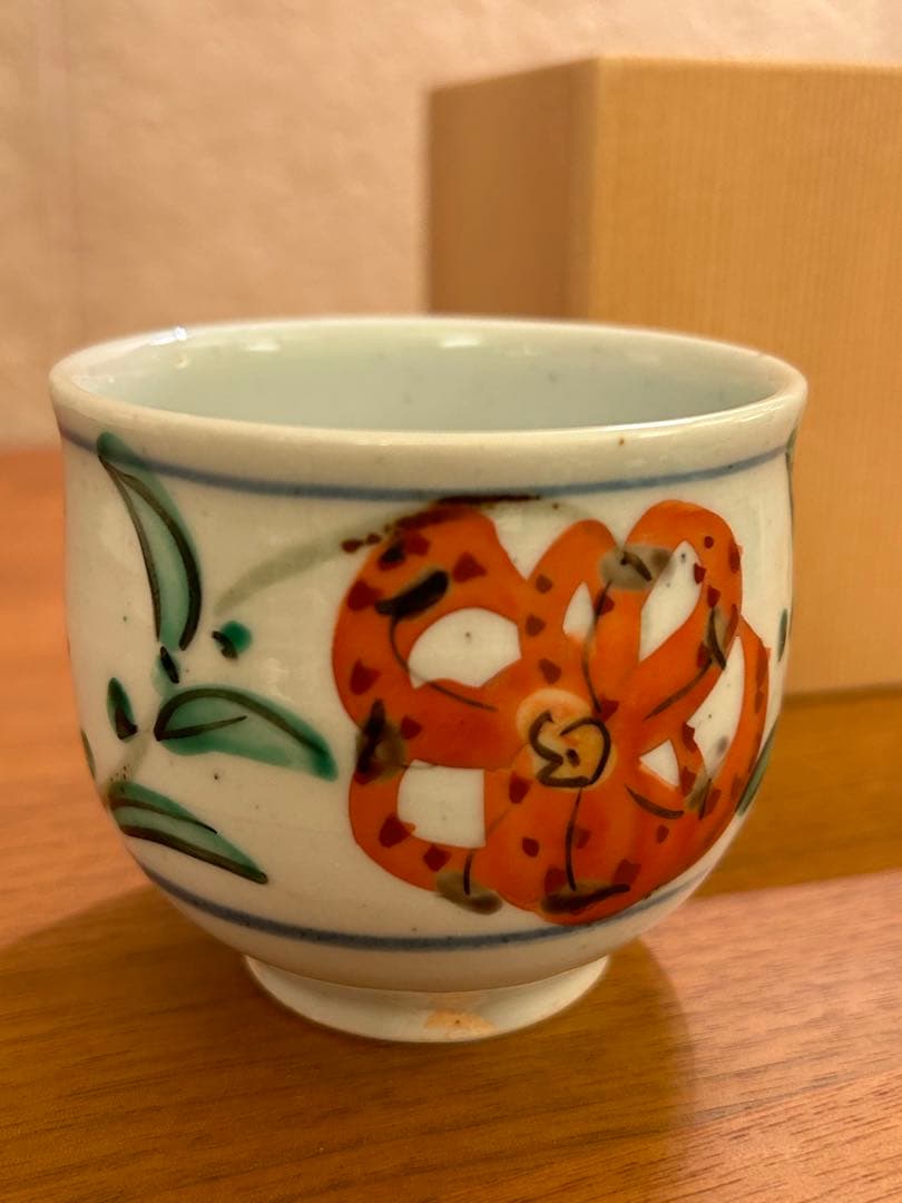 東*山様 須田菁華 色絵 百合 ゆり 湯呑 共箱