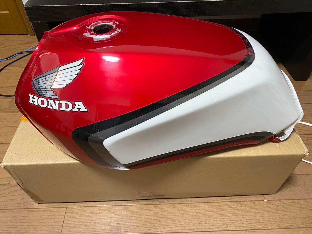 HONDA CBX 400f/550f タンク 赤/白