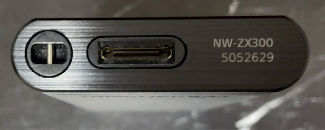 ポータブルプレーヤー SONY WALKMAN NW-ZX300 64GB