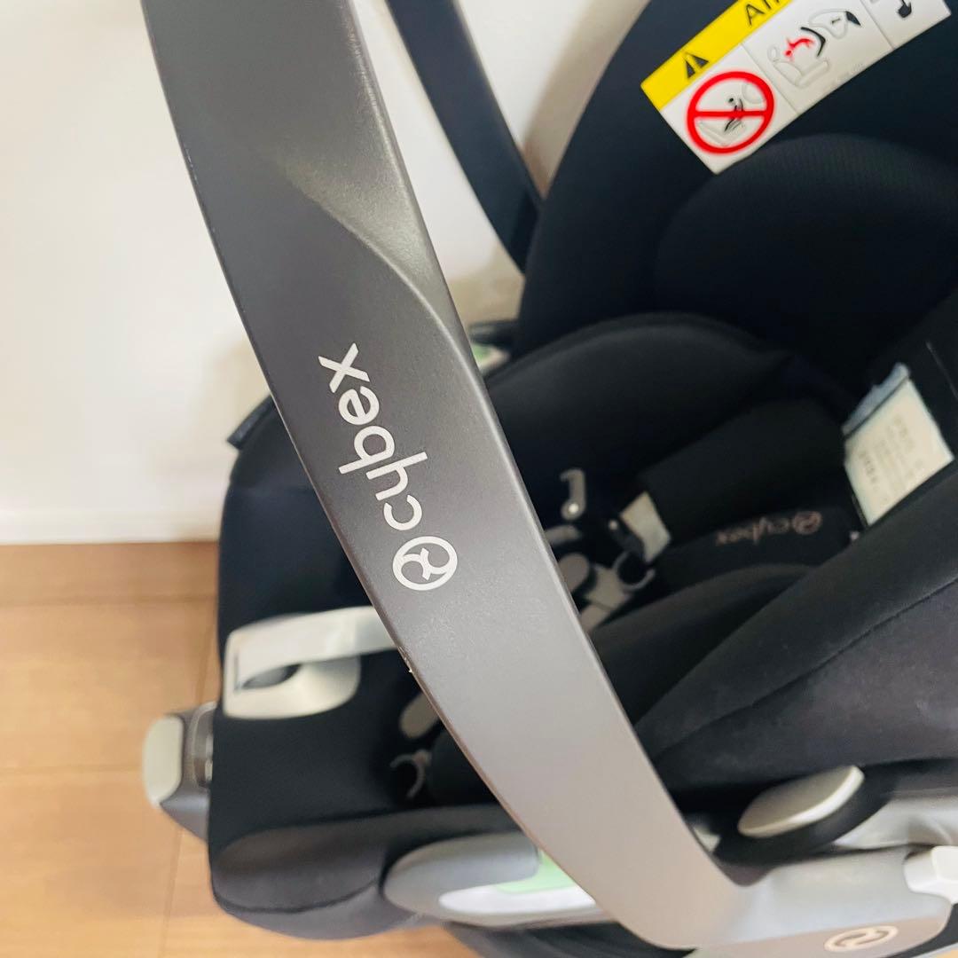 サイベックスチャイルドシート　cloud Ti-size base T