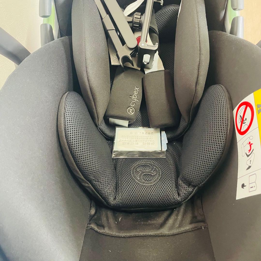 サイベックスチャイルドシート　cloud Ti-size base T