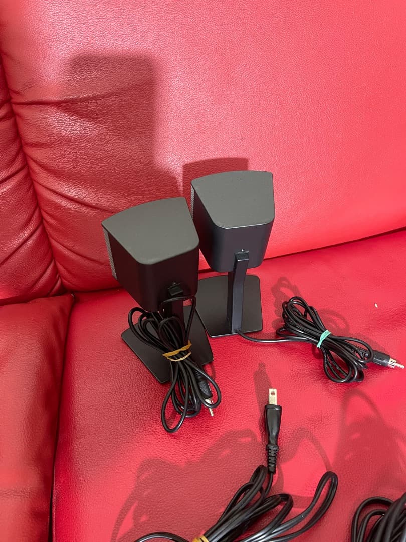 Bose companion 3 seẻies ii