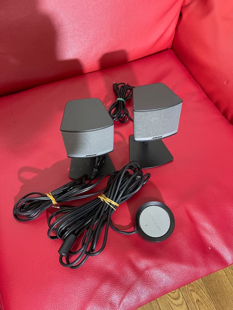 Bose companion 3 seẻies ii