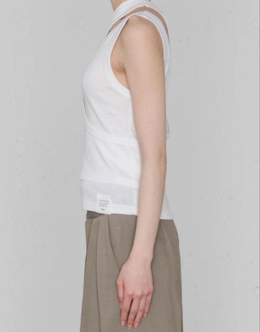 t★【新品・タグ付き】hykeハイクLAYERED TANK TOP