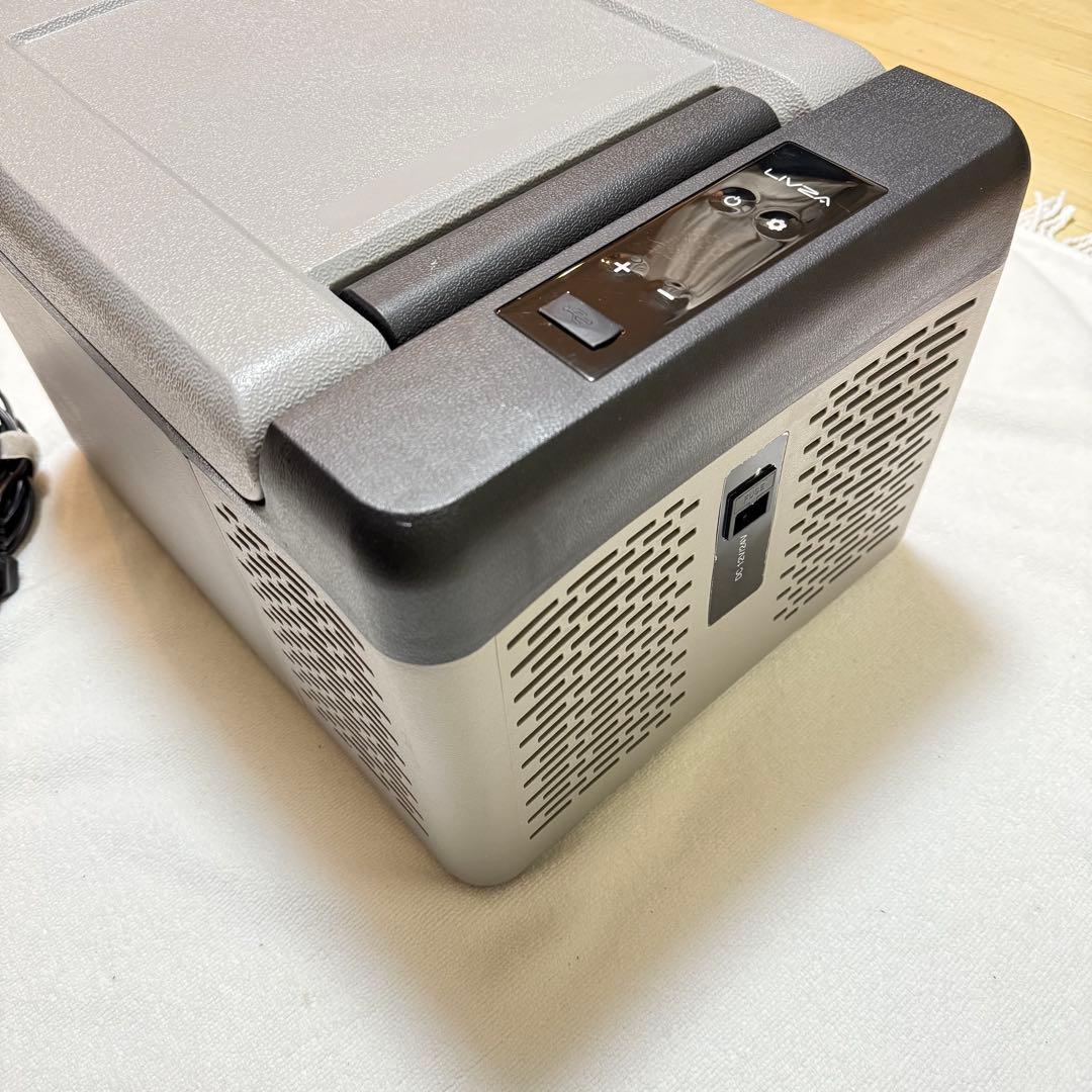 LIVZA ポータブル冷凍冷蔵庫　LCH-9DC