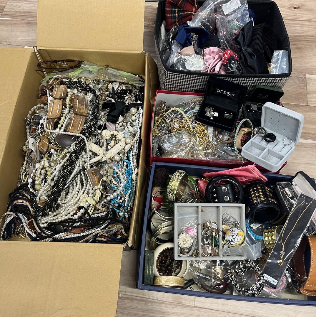 ナ*ナ様 アクセサリー　まとめ売り　ネックレス　時計　カフス　リング　ブレス　ヘ